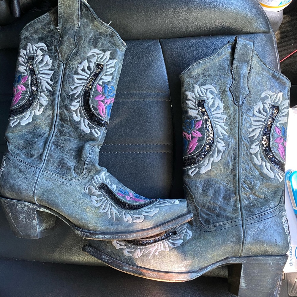 Corral cowgirl boots size 71/2